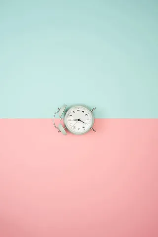 时钟，彩色背景，蓝色，粉色，时间，闹钟，彩色，彩色背景