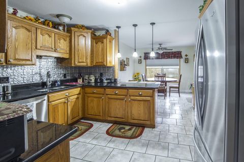 木柜、冰箱照片