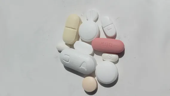 片剂, 片剂, 药丸, 药店, 药物, 治愈, 医疗, 维生素 片剂, 片剂, 药丸, 药店, 药物, 治愈, 医疗, 维生素