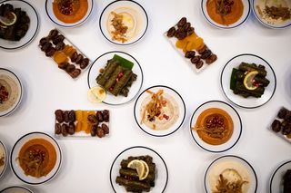 阿拉伯联合酋长国、迪拜、阿拉伯食品、禁食、开斋节、日期、最小值、腐殖质