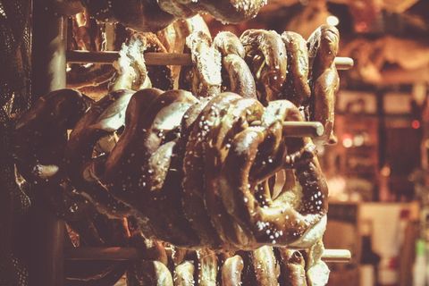 食物，面包，饼干，海洋生物，动物，龙虾，海鲜，椒盐卷饼