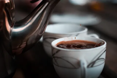 咖啡茶杯的选择性聚焦摄影 咖啡茶杯的选择性聚焦摄影