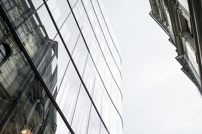 建筑物的低角度摄影