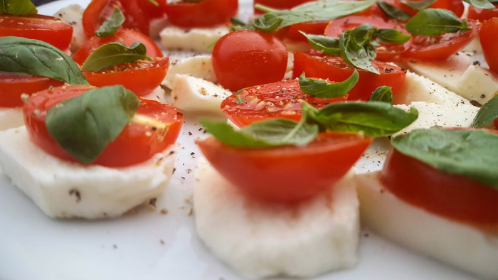 番茄、马苏里拉、caprese、新鲜、意大利、食用、罗勒、美味