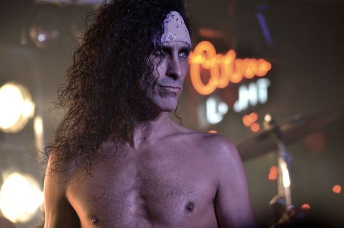 阳刚之气，乐队，歌手，艺人，男人，阳刚之气，一个人，夜晚