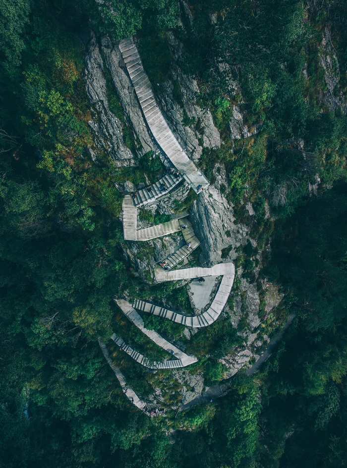 台阶，楼梯，山，小山，岩石，绿色，树木，远足