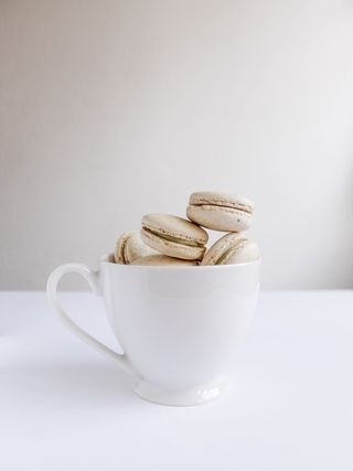 一杯有喙的马卡龙