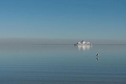 海,安静,天空,海岸,北海,平静的海,海滩,船 海,安静,天空,海岸,北海,平静的海,海滩,船