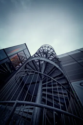 楼梯，建筑，建筑，逐渐，逐渐建筑，出现，螺旋楼梯，建成结构