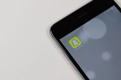 snapchat应用程序截屏、snapchat、应用程序、社交媒体、社交网络、通信、图标、照片 snapchat应用程序截屏、snapchat、应用程序、社交媒体、社交网络、通信、图标、照片