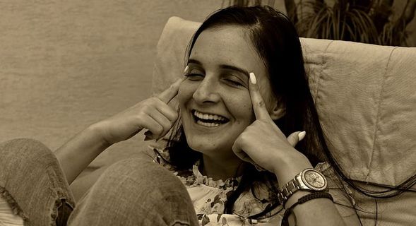 女孩，座位，笑声，脸，快乐，娱乐，微笑，幸福