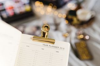 从床上开始工作