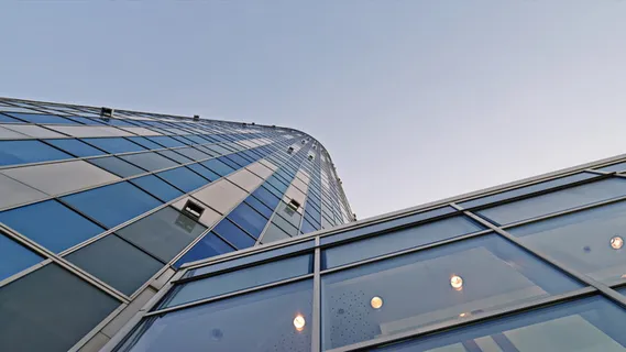 高层建筑低角度摄影 高层建筑低角度摄影