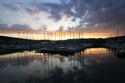 日出，港口英里，摩根斯蒂姆蒙，摩根洛特，倒影，水，天空，日落