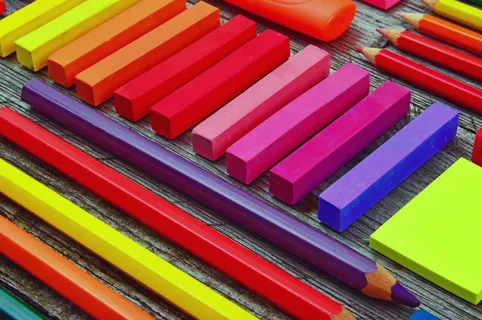 学校时间,学校用品,画笔,蜡笔,教育,学校开始,学校用品,水彩画 学校时间,学校用品,画笔,蜡笔,教育,学校开始,学校用品,水彩画