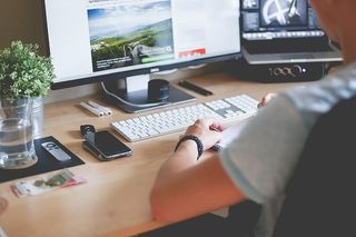 设计网站布局的人