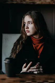 侧视的女人 侧视的女人