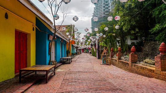 中国，西双版纳，夜市，夜市，寺庙，灯笼，灯笼，五颜六色