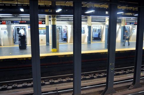 火车、捷运地铁、地铁、地下铁路、地铁、轨道、交通、室内