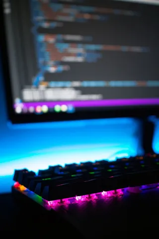 笔记本电脑、编程、编码、macbook、显示器、灯、led、游戏