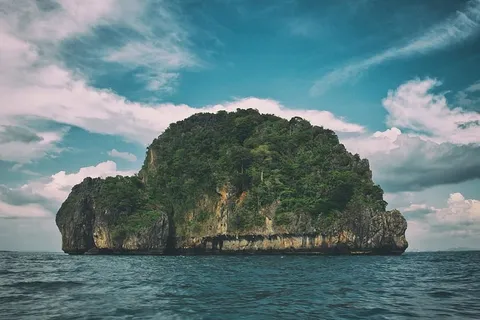 泰国克拉比的一个龟形岛屿 泰国克拉比的一个龟形岛屿