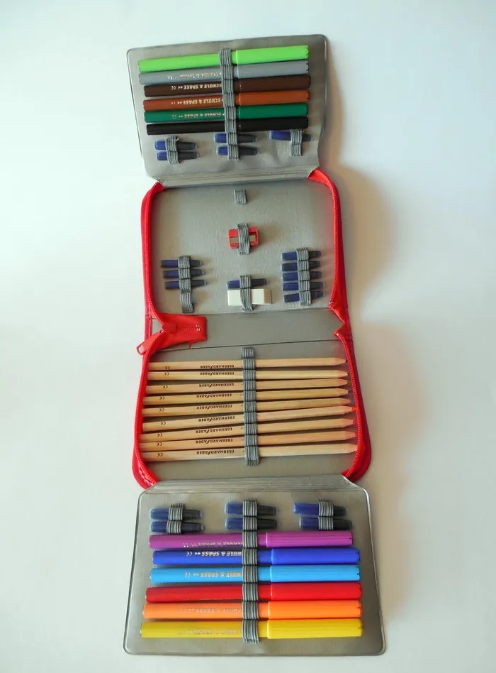 采购产品公文包，学校，钢笔，彩色铅笔，彩色铅笔，书写配件，儿童，教育