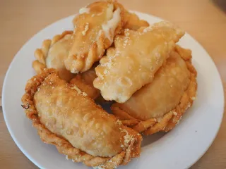 肉馅馅饼，白色，陶瓷，碟子，饺子，食物，吃，角内