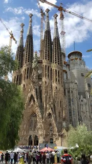 sagrada familia，西班牙，旅游，维修，建筑，建筑结构，人群，天空