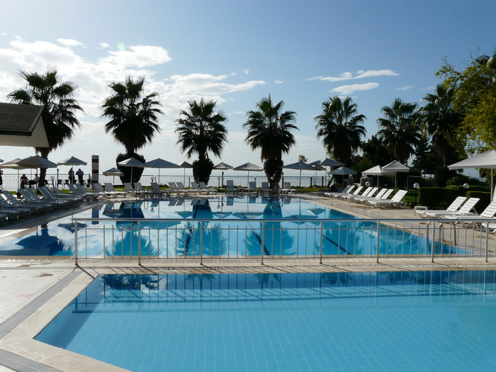 工厂附近的水池、水池、schwimmungpool、水池、酒店、酒店综合体、弗里希、水