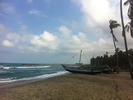 东海岸,斯里兰卡,午后景色,搁浅的船,小船,海洋,大海,海滩 东海岸,斯里兰卡,午后景色,搁浅的船,小船,海洋,大海,海滩