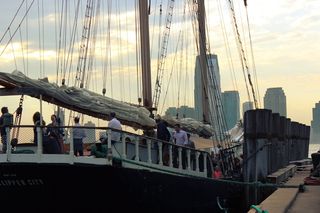 纽约，美国，炮台公园，放松，船，帆，日落，寒冷