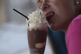 受益于，生活的乐趣，快乐，冰，冰巧克力，甜点，美味，女人