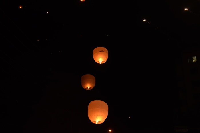 灯光、夜晚、黑暗、模糊、火焰、照明、灯笼、发光