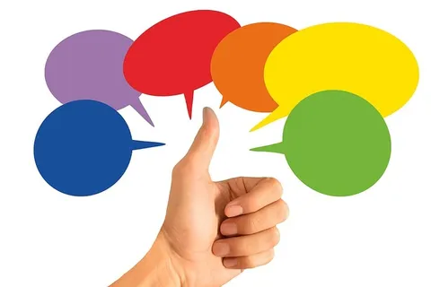 拇指、反馈、确认、写评论、气球、云、词云、摘要