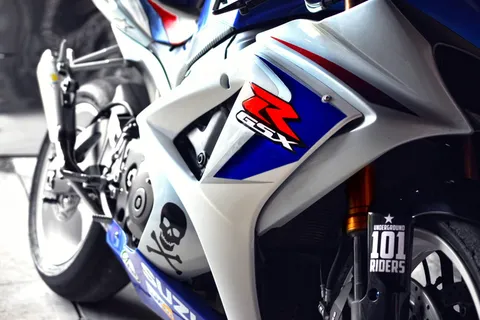 铃木,gsx,摩托车,gsx-r,摩托车,gsxr,运输,汽车 铃木,gsx,摩托车,gsx-r,摩托车,gsxr,运输,汽车