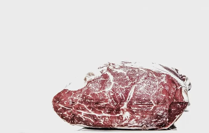 红肉，生肉