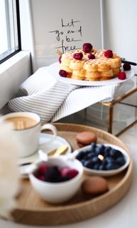 覆盆子华夫饼的浅聚焦摄影