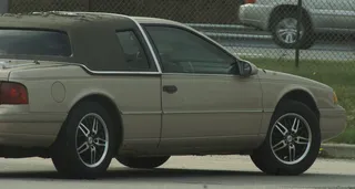 wierd，旧，汽车，运输方式，运输，机动车辆，陆地车辆，无人