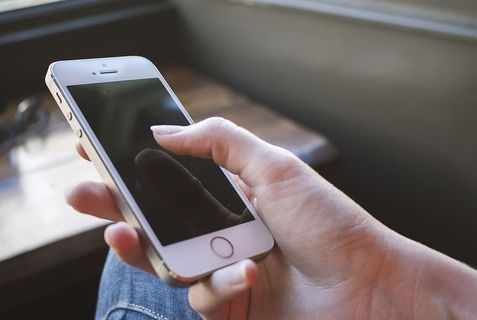 设备，手，模型，iphone，iphone 5s，5s，白色，苹果