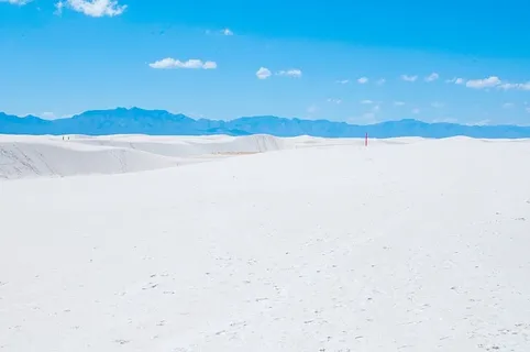 白色,沙子,蓝色,天空,白天,自然,风景,山脉 白色,沙子,蓝色,天空,白天,自然,风景,山脉