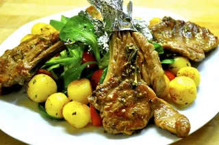 烤面包，肉，蔬菜，羊羔肉，羊排，烧烤，吃，土豆