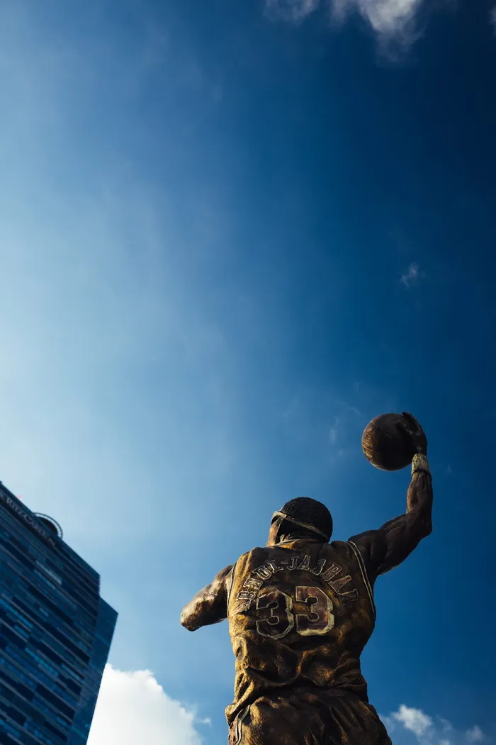 NBA球员雕像