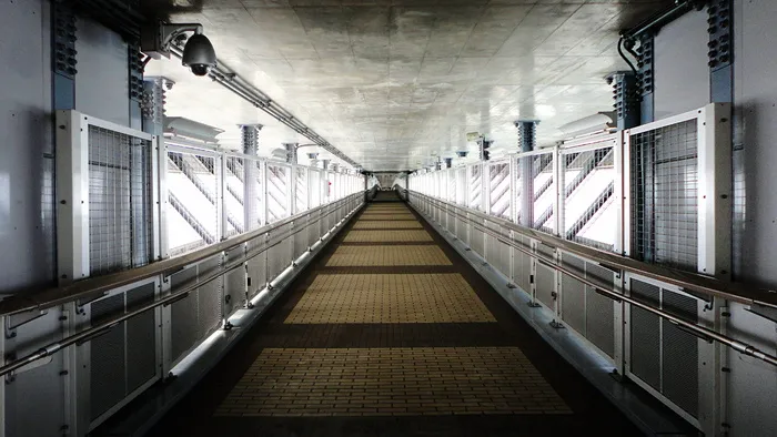 走道、透视、安全、混凝土、钢架、自然光、坚固、庄重