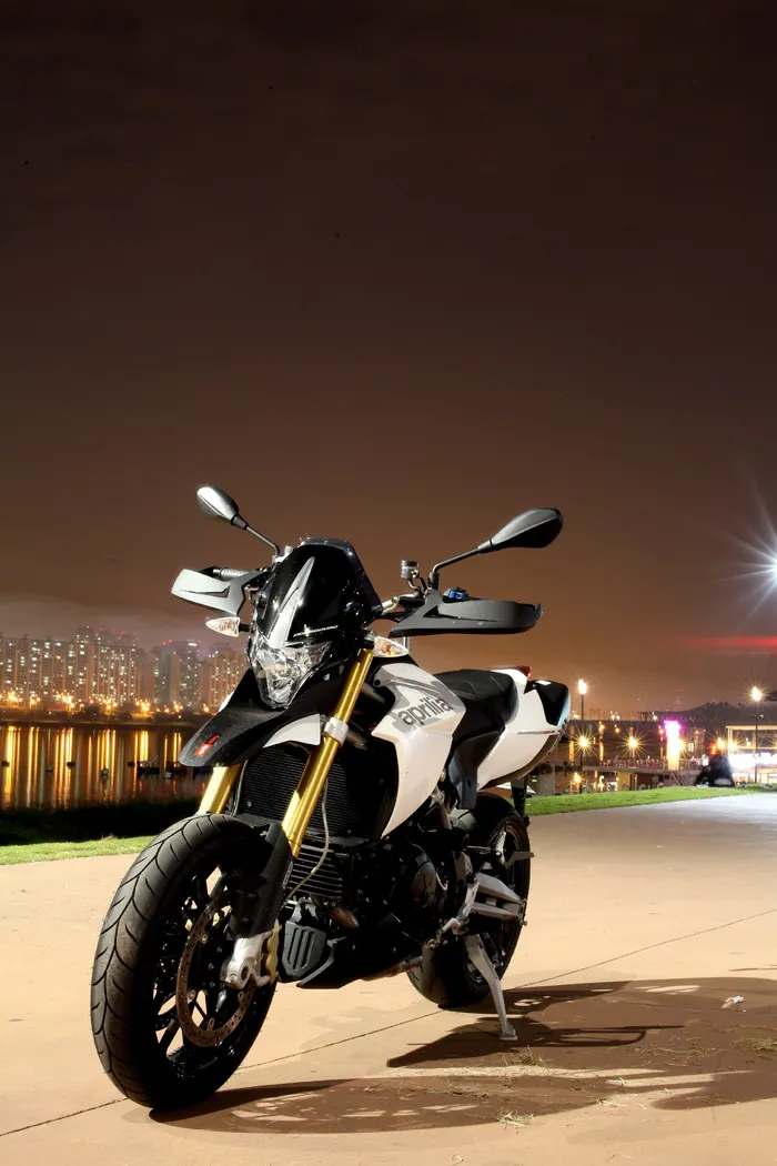 aprillia，威尼斯，摩托车，摩托车，夜景，莱德，自行车，摩托车
