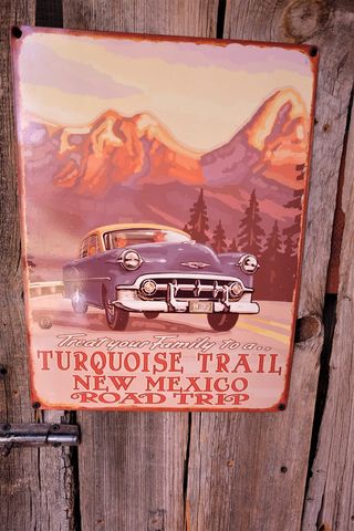 车辆，交通工具，汽车，汽车，文字，广告，机器，辐条