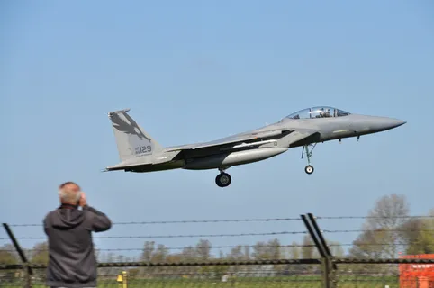 飞机，军用，机场，f15，喷气式飞机，飞行器，飞机，运输方式