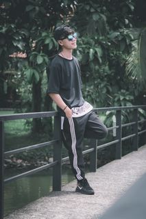 男孩，时间奖金，个性单品，一个人，真人，年轻人，全长，生活方式