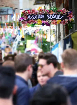 音乐、节日、派对、科技、电子、流行、音乐节、人群