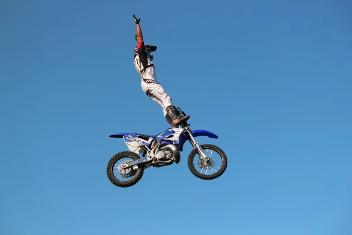 摩托车，车轮，摩托车越野赛，跳跃，风险，肾上腺素，极限运动，运动