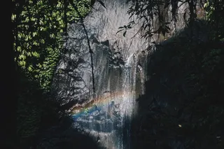 巴厘岛，印度尼西亚，水，岩石，瀑布，湖泊，森林，岩石